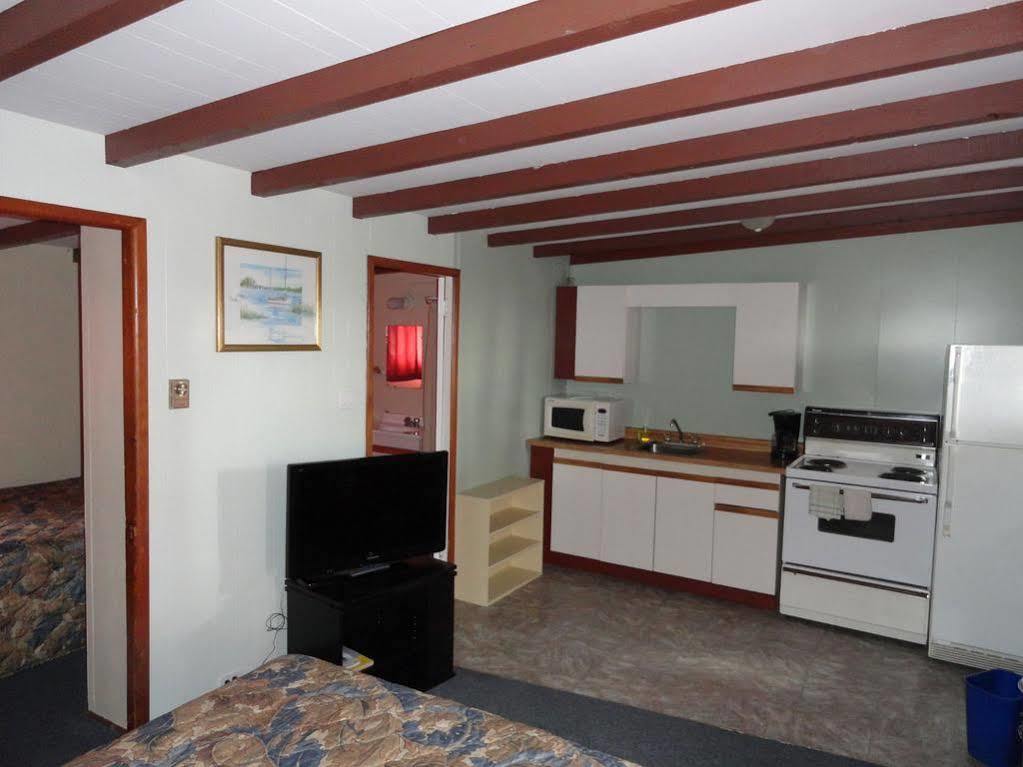 Oceanside Villas Сешелт Екстериор снимка